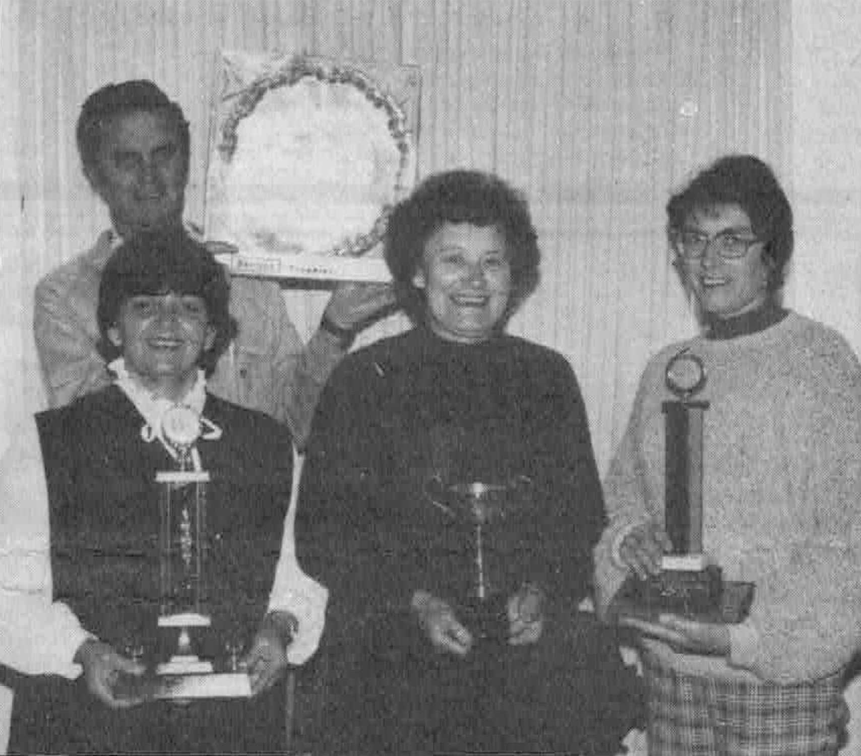 Setting up trophy display©TenterfieldStar1982